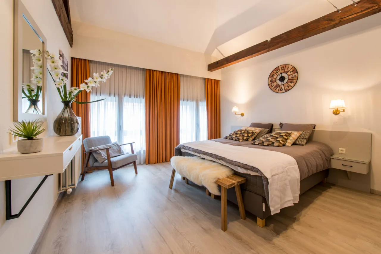 Spacious Apartment in the Historical City Center